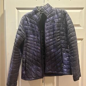 The North Face Women's Puffer Jacket - Black and Purple